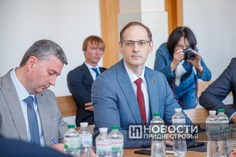 Приверженность мирному диалогу