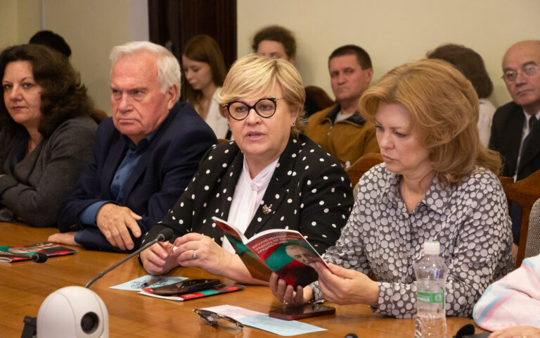 Глебов как глыба