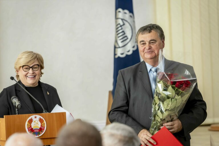 Голос человека труда