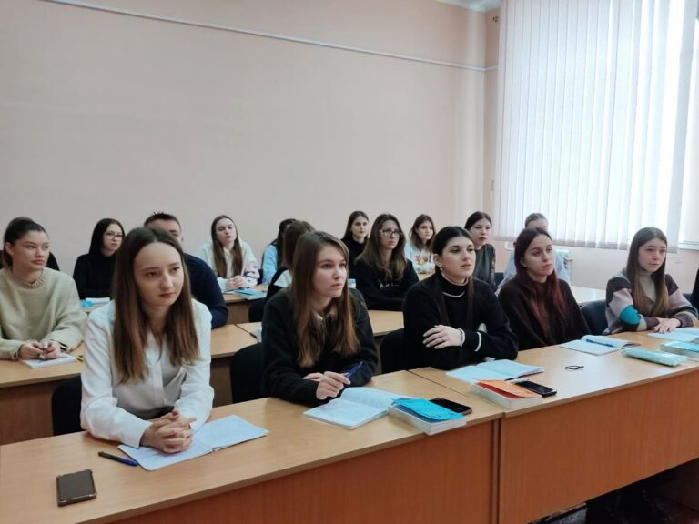 В ТЮИ учат стойкости