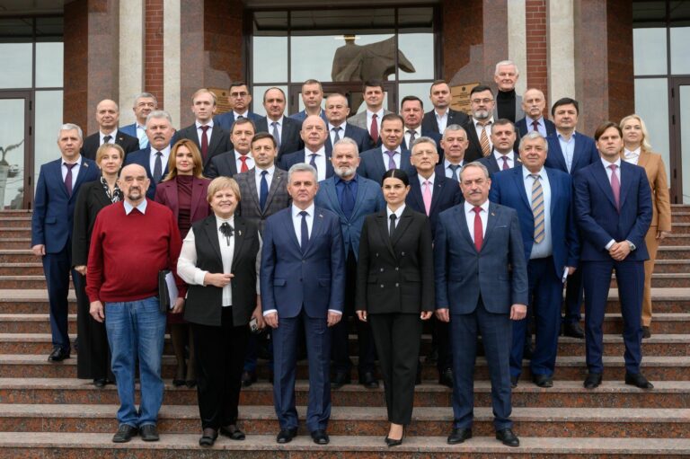 Депутаты VIII созыва приступили к работе